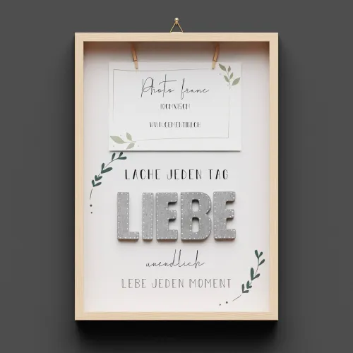 Cementini Wandbild aus Holz "LIEBE" - mit Holzklammern für ein Foto