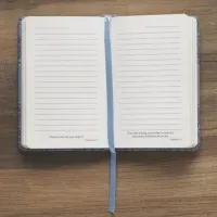 Notizbuch - Strength and Dignity / Stärke und Würde - Kunstleder mit elastischem Verschluss