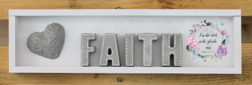 Wandbild aus Holz FAITH - weiss lackiert mit Aufhänger, Betonbuchstaben mit weissen Punkten verziert