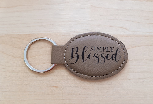 Schlüsselanhänger, "Simply Blessed" - beige, Kunstleder, mit graviertem Schriftzug